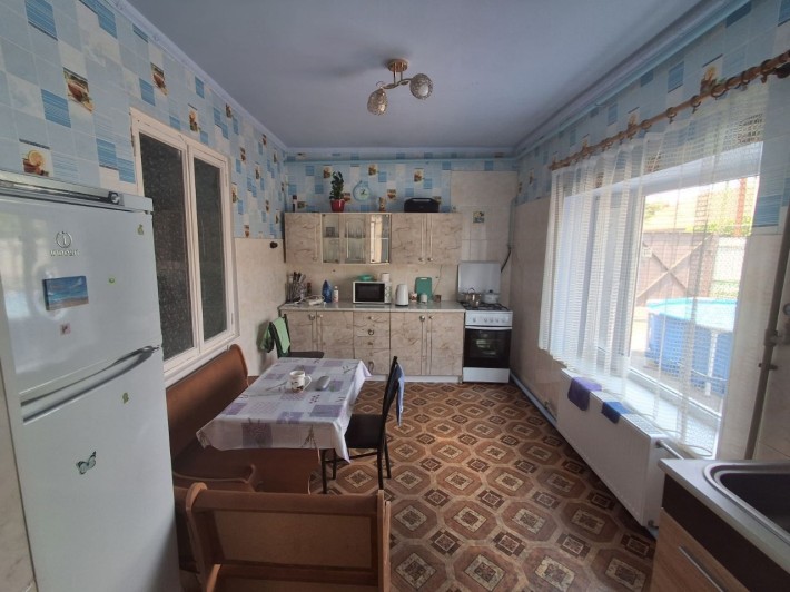 Продам дом в районе СРЗ, 2комнаты,коридор,кухня большая, санузел. - фото 1