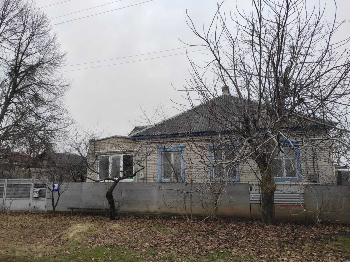 Продам будинок в м. Ізюм - фото 1