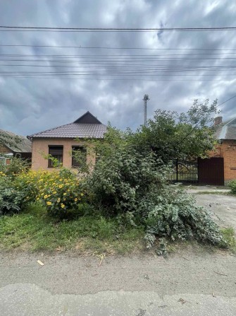 Продам будинок в центрі міста Берестин - фото 1