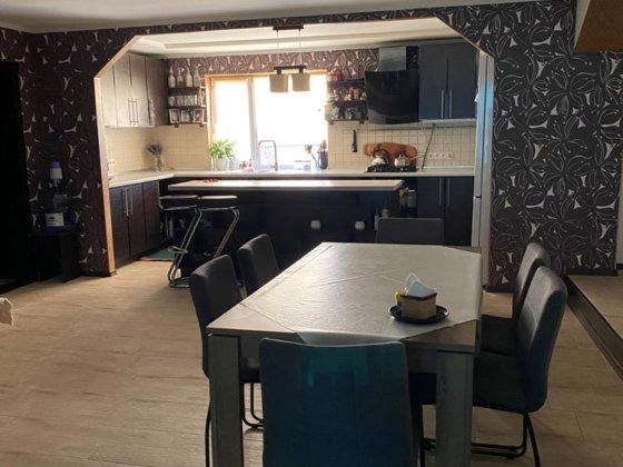 Продам дом недалеко от центра Берестин