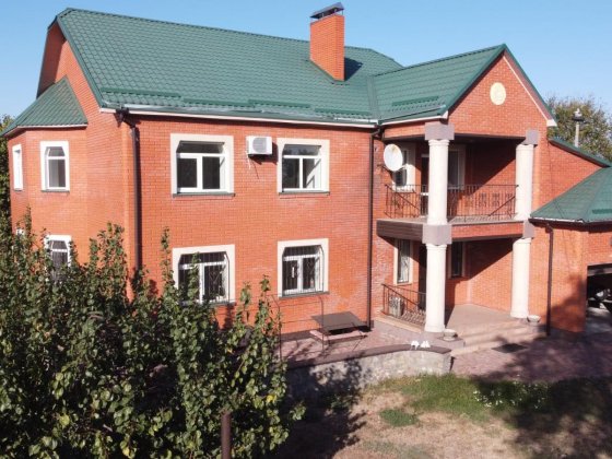 Продаж будинку в центрі міста Лубни