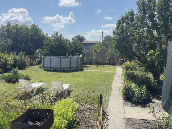 Продам  срочно дачу на пзто для отдыха и проживания с басейном Павлоград