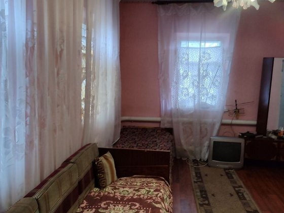 Продам будинок в районі Кут. Сміла