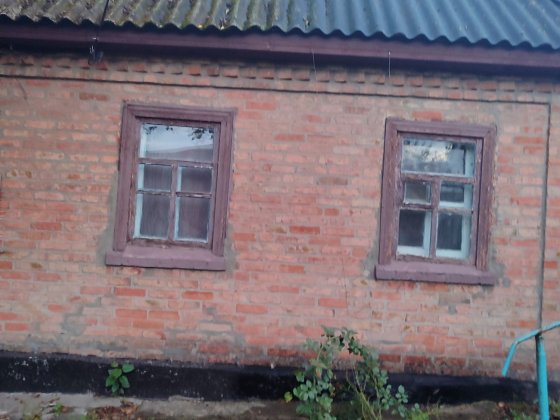 Продам хату  ,до центру 10-15 хв. Сміла