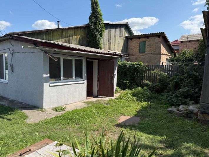 Продаж  частину будинку  центрі  міста Фастів - фото 1