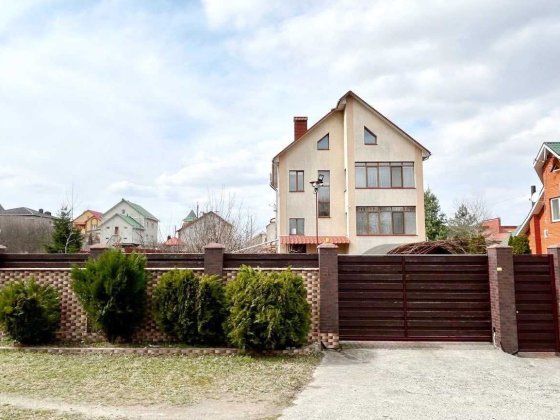 Продаж 2 поверхового будинку з гаражем та ділянкою Хмельницкий