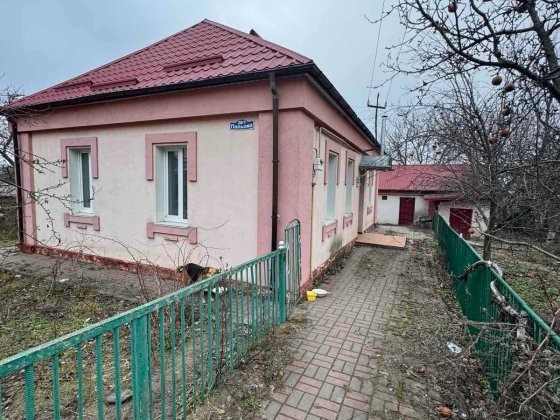 Затишний будинок із можливостями для комфортного життя! Хмельницький