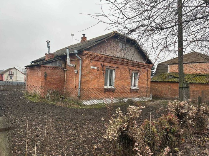 Продаж будинку з санвузлом близько до центру - фото 1