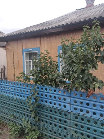 Продам дом в Чугуєві, район Зачугівка. - фото 1