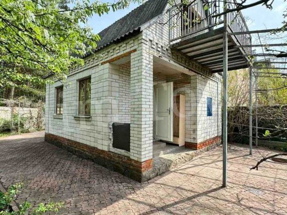 Продаються два дачні будинки на 15 сотках землі в СТ "Меліоратор" Переяслав-Хмельницький