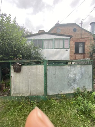 Продам частини будинку із земельною ділянкою - фото 1