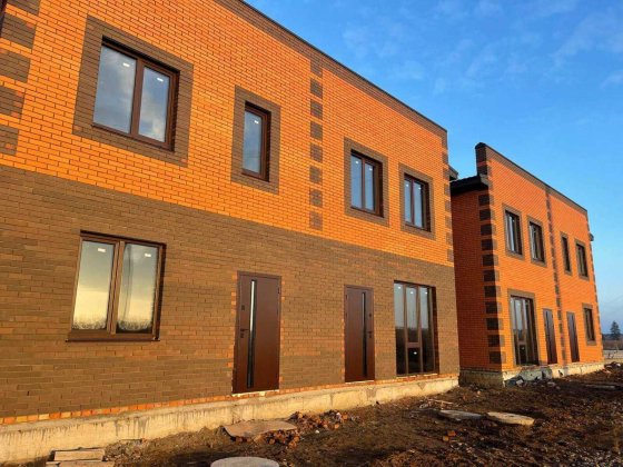 Продається таунхаус в Агрономічному Агрономичное