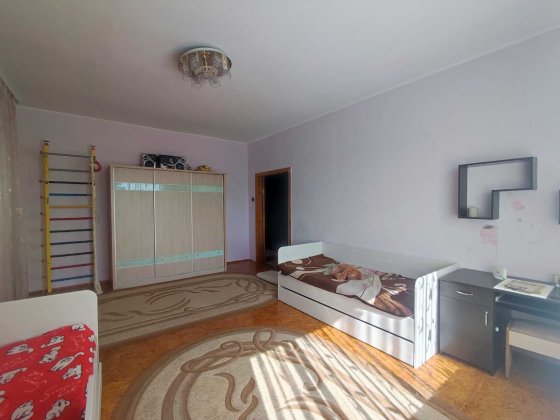 Добротний 2-поверховий будинок 276м2 на Кемпінгу, Стрижавка. Стрижавка