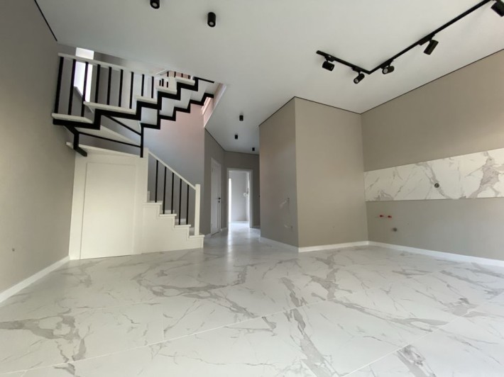 Продаж дуплекса з ремонтом - фото 1