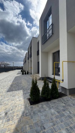 Продаж сучасного таунхаусу від забудовника,без комісіі,біля озера - фото 1