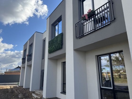 Тауни ближні Зарванці Зарванцы