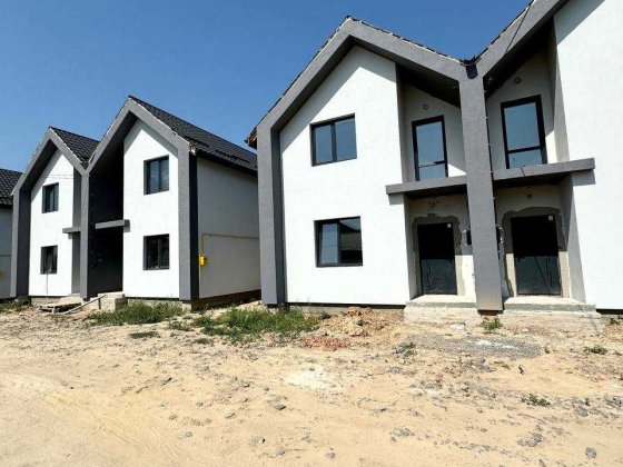 Продаж дуплекса в с.Зарванці. Зарванцы