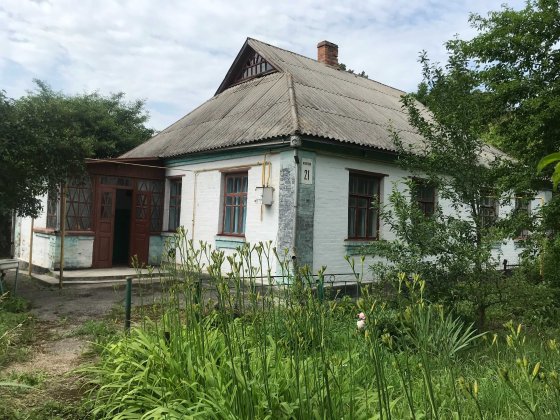 Частина будинку в смт.Вороновиця, вул. Молодіжна. Дві окремі спальні. Вороновиця