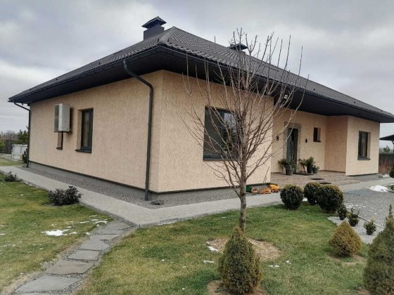 Продаж 2 - поверхового будинку в Щітках преміум класа Щитки