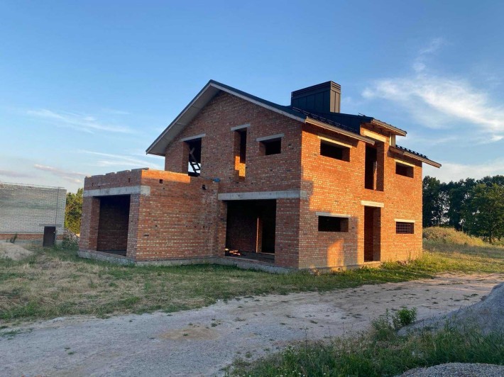 Продаж приватного будинку біля лісу - фото 1