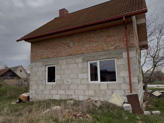 2-поверховий будинок в Рованцях