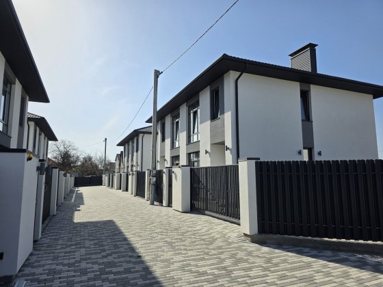 Продам Дуплекс в с. Боратин від Власника Боратин