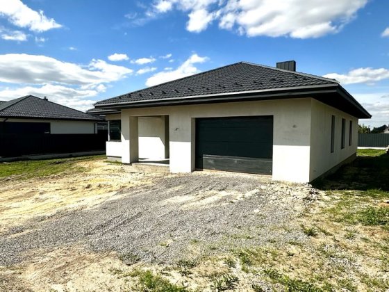 Будинок в топовій локації передмістя Луцька Клавдиево-Тарасово