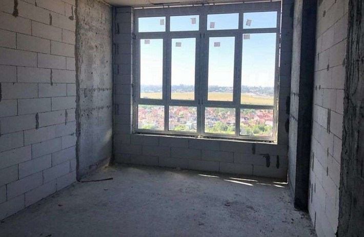 Продаж 3к квартири 100 кв. м на вул. Михайла Максимовича 32А - фото 1