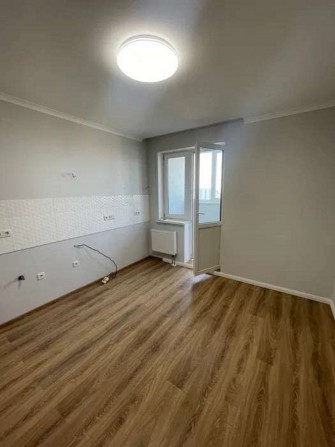 Продам  3-кімнатну квартиру в ЖК 4 Сезони. - фото 1