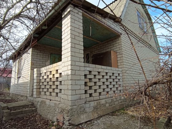 Продам дачу в Подгородном ,  капитальный дом, река , транспорт