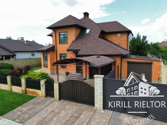 Продажа двухэтажного дома в городке "Золотые Ключи"