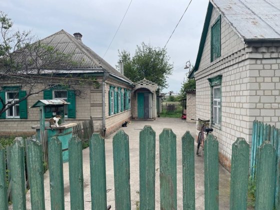 Продам добротний будинок в Підгородному Підгородне