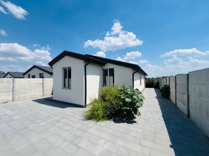 Продам дом введен в эксплуатацию Подгородное - фото 1