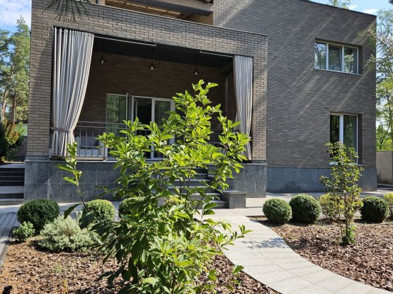 Продам, новый дом Кировское район Сосновый Берег, Обуховка, лес, река.