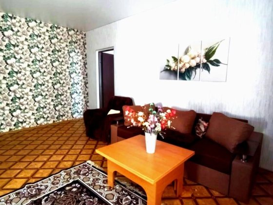 Продам пол дома с своим двором  Подгороднее