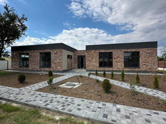 Продам оригінальний будинок в Обухівці