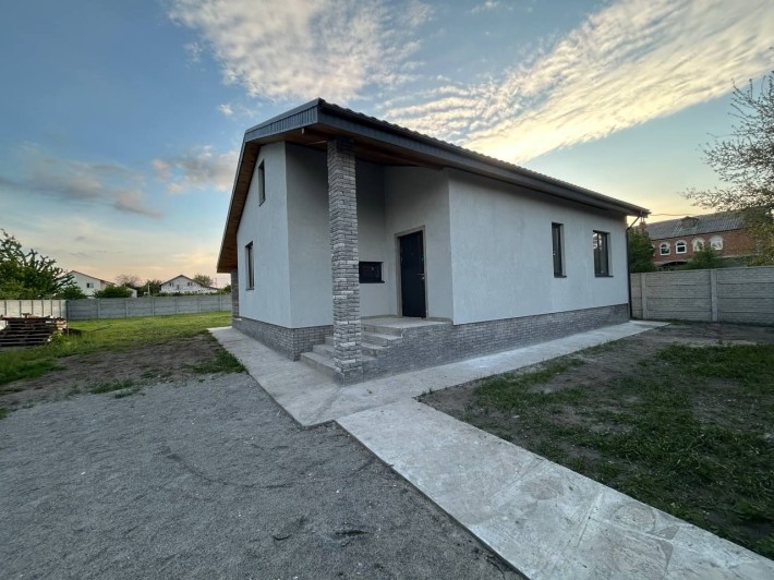 Продам новий будинок в місті Підгородне - фото 1