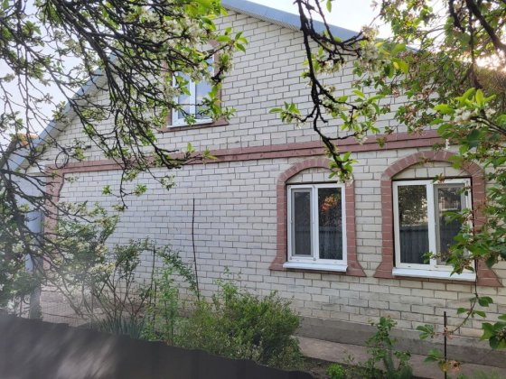 Продам будинок м. Синельникове Синельниково