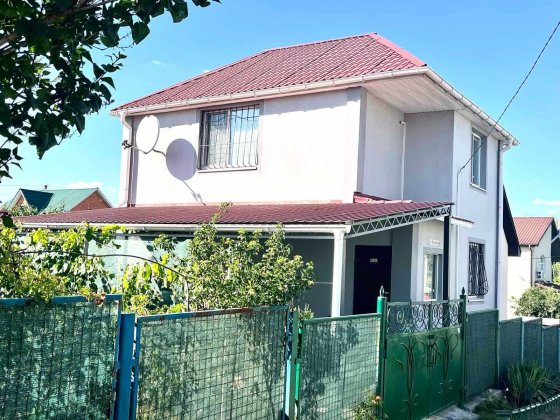 Капитальная дача в начале Подгородного Подгородное