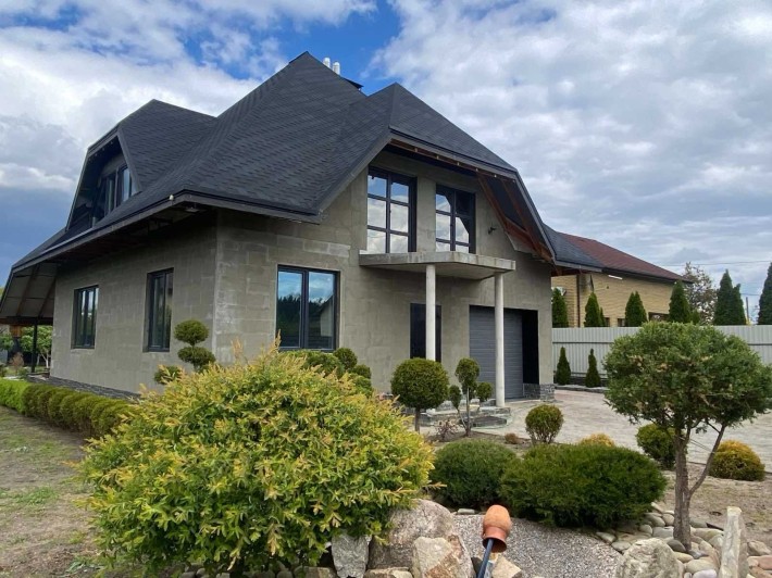 Будинок в Зарічанах. Престижний район. - фото 1