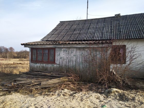 Продам частину старого будинку Барановка