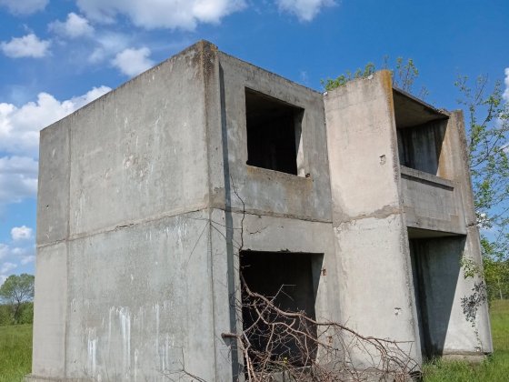 Ділянка з недобудовою в Левкові Левков