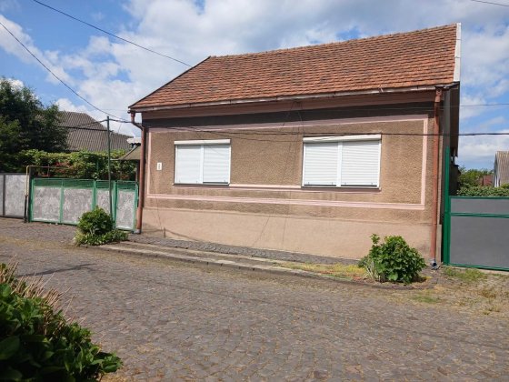 Продається будинок Тячев