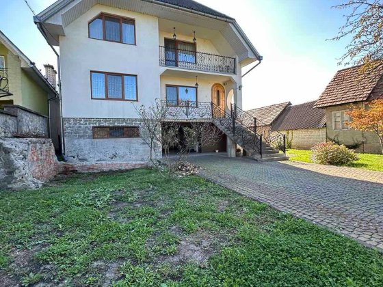 Продається будинок в м. Тячів Тячів