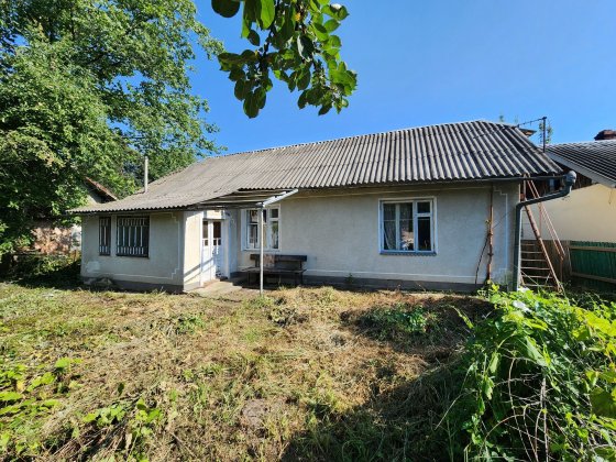 Продам будинок в Угорниках з ділянкою 5 соток Угорники