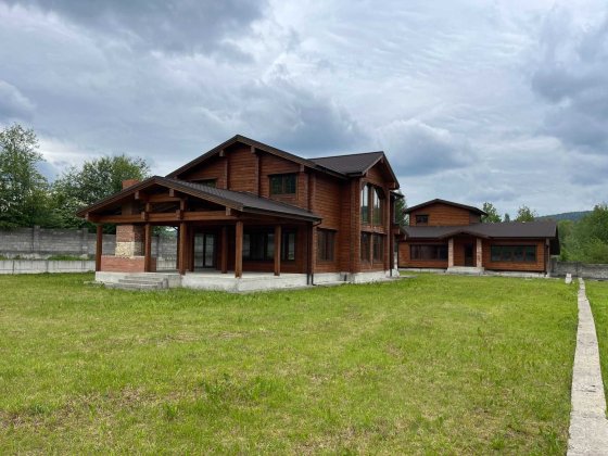 Ексклюзивна резиденція в серці Карпат — Микуличин Микуличин