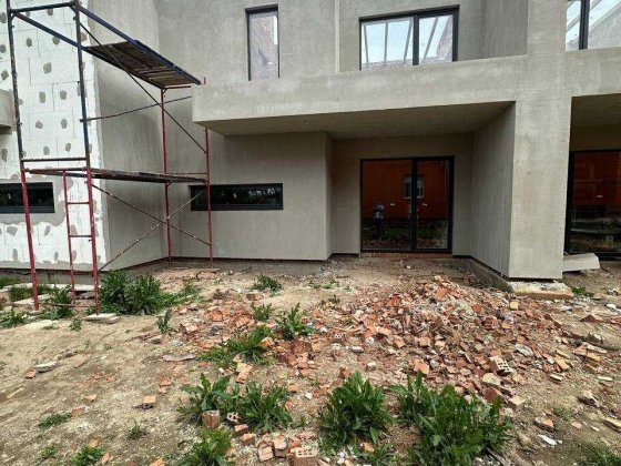 Продаж готового таунхаусу від Забудовника Угорники