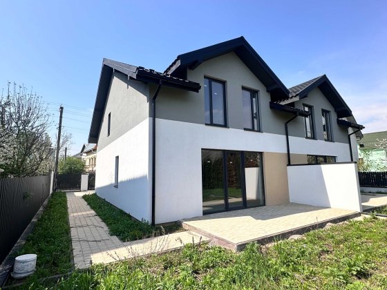 Дуплекс з гаражем і терасою в престижному р-н Крихівці Криховцы