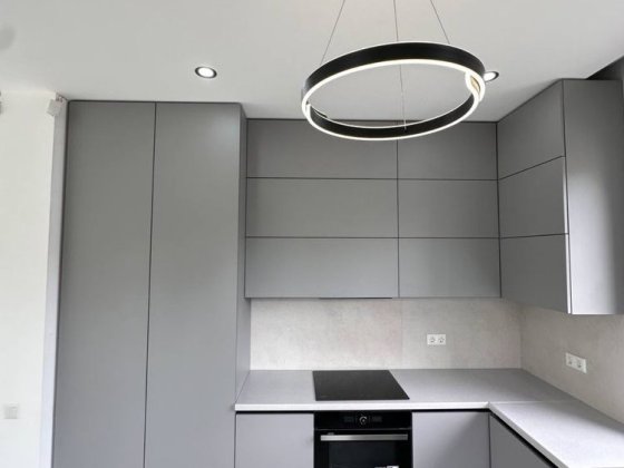 Продаж будинку з ремонтом Угринов