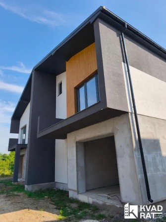 Продаж сучасних котеджів у Вовчинцях - фото 1
